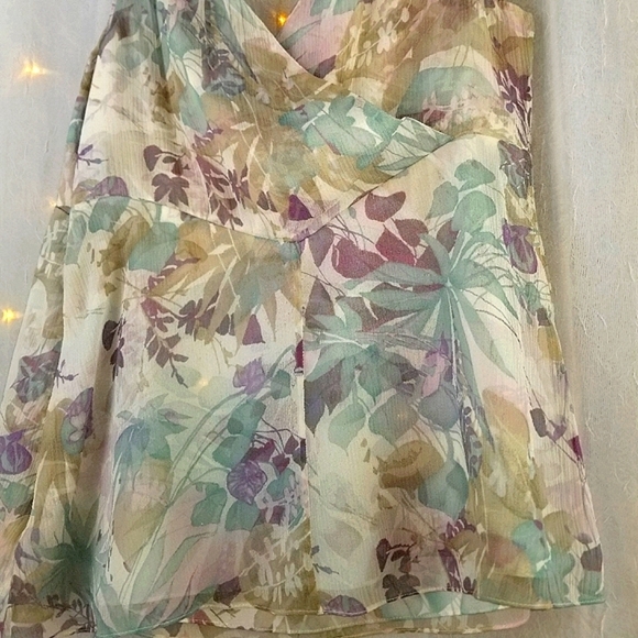 Linda Allard for Ellen Tracy silk flloral top - Picture 10 of 13